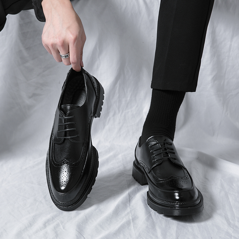 Young Men'S Grooming - Nuove Scarpe in Pelle per Uomini